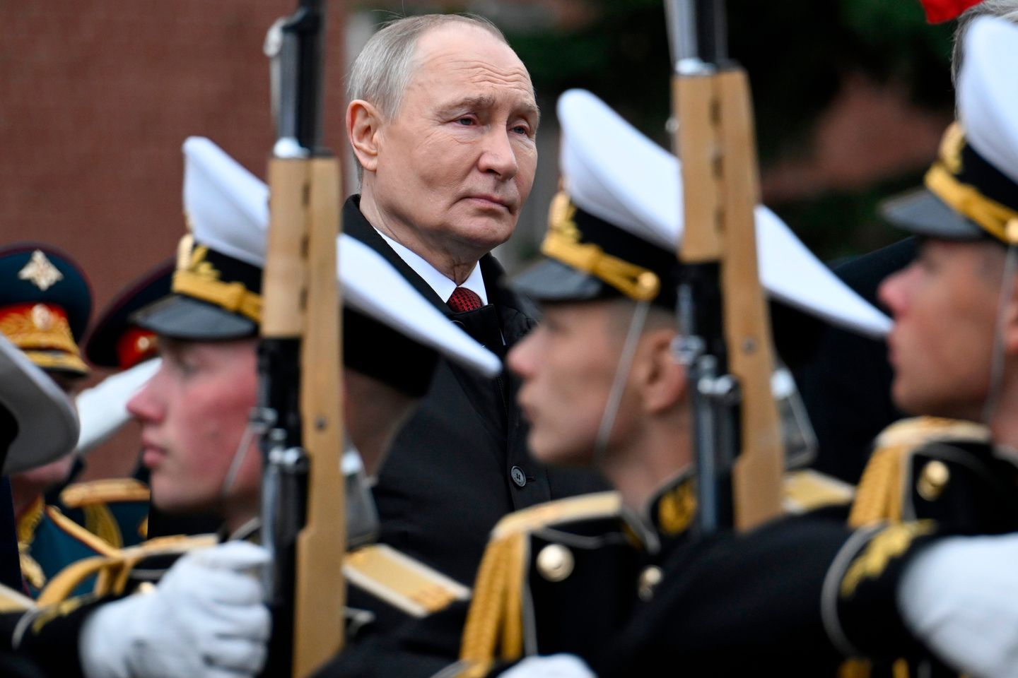 Russia Accidentally Drops 25 Bombs on its Own Territory, U.K. Military Analysts Report