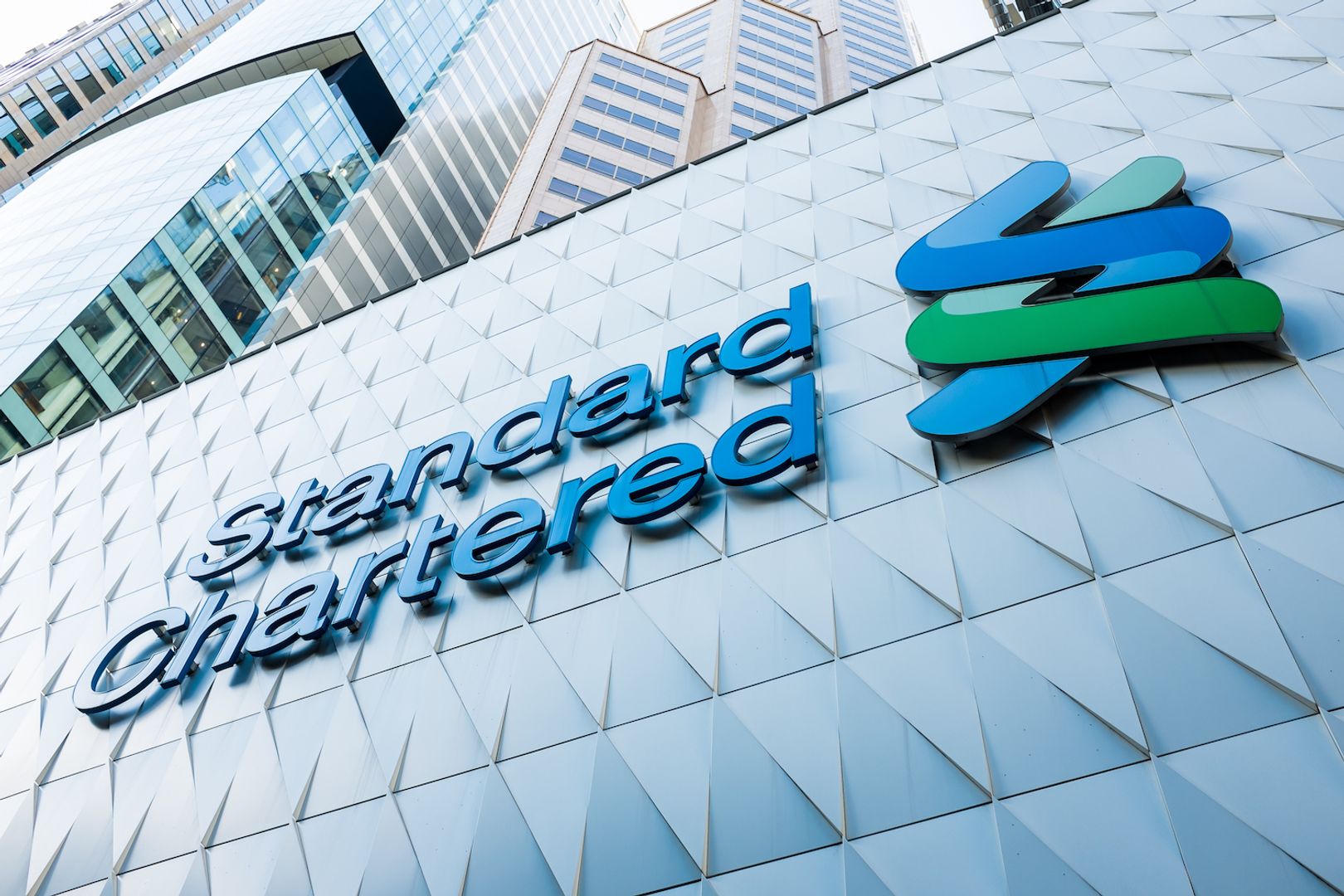 Standard Chartered Leads the Way with Spot Bitcoin and Ether Trading