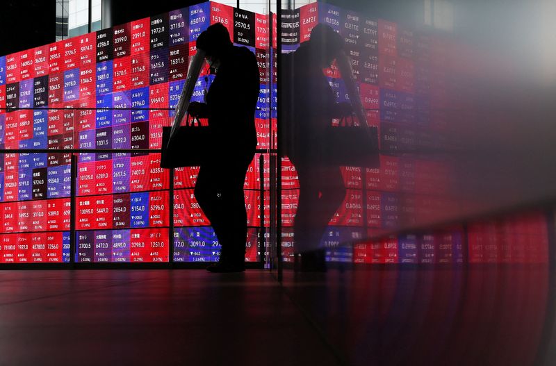 Global Markets React to Oil Prices Following Trump's Threat on Hormuz Levy