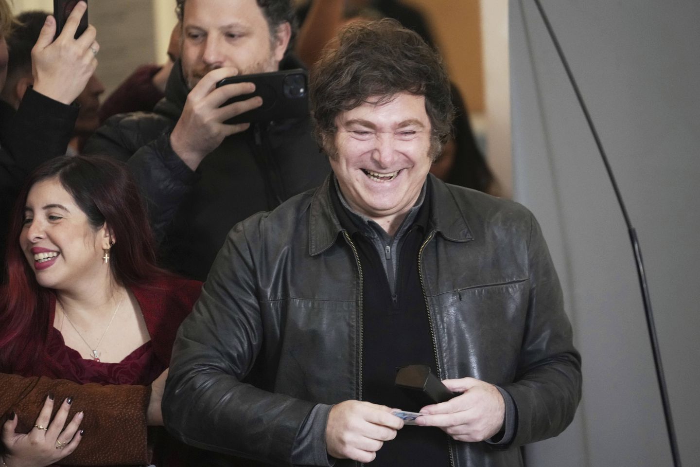Argentina's Milei Unveils Plan to Repatriate Undeclared Dollars