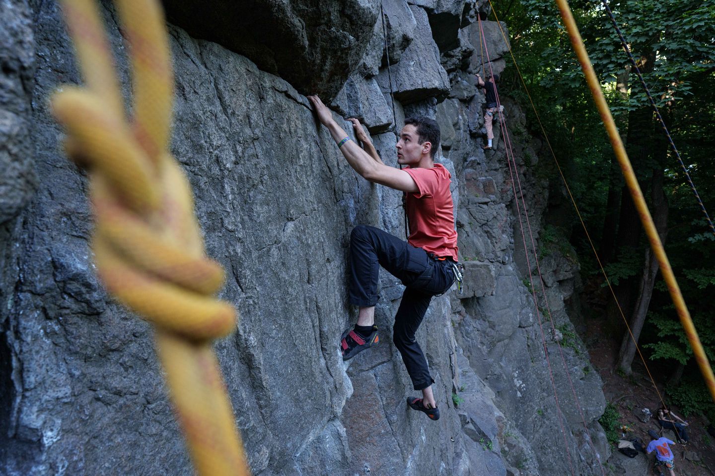 Ukrainian Climbers Embrace Outdoor Culture Amid Ongoing Conflict