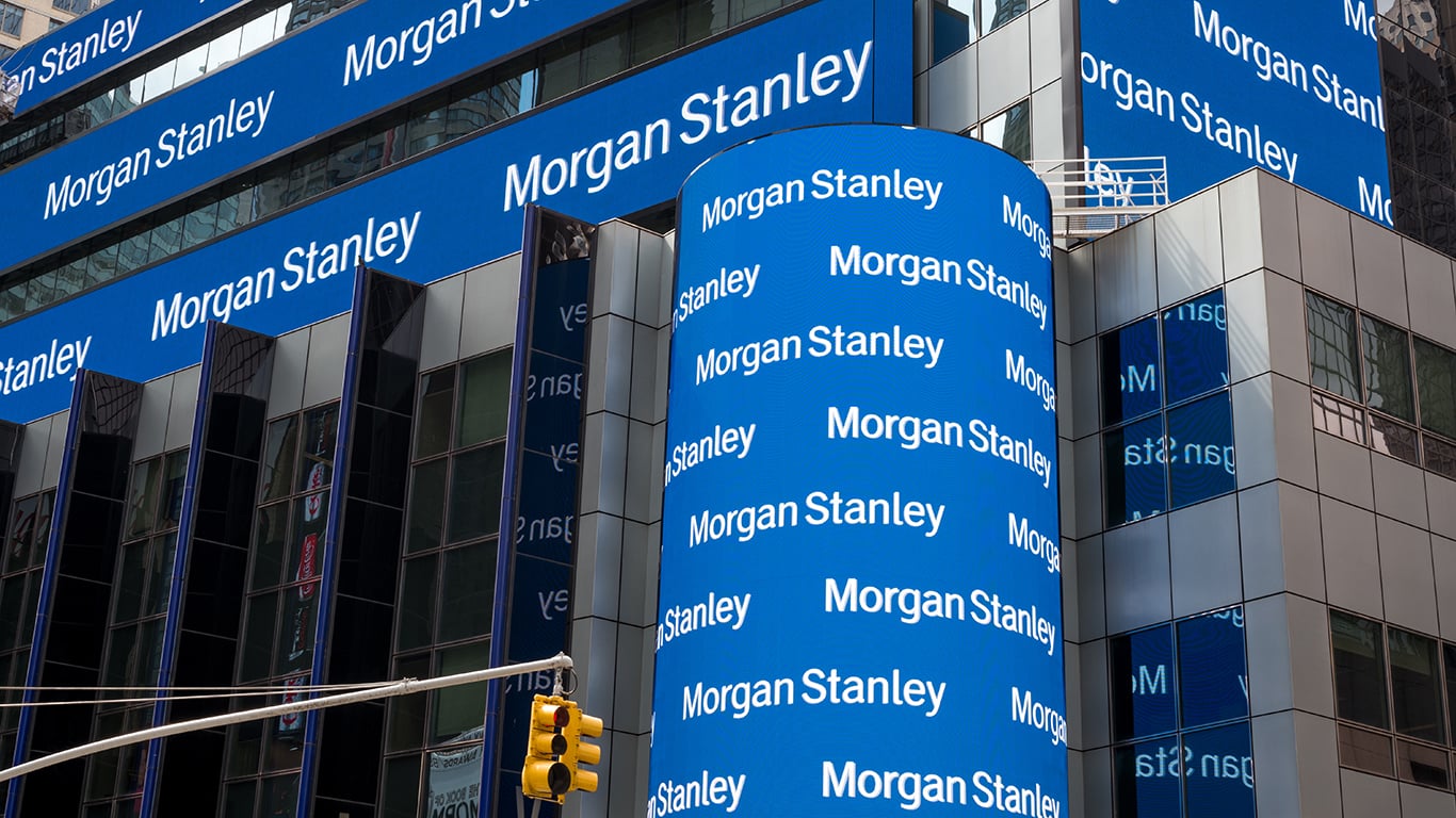 Portfolio Manager Dismisses Comparison to Dot-Com Bubble