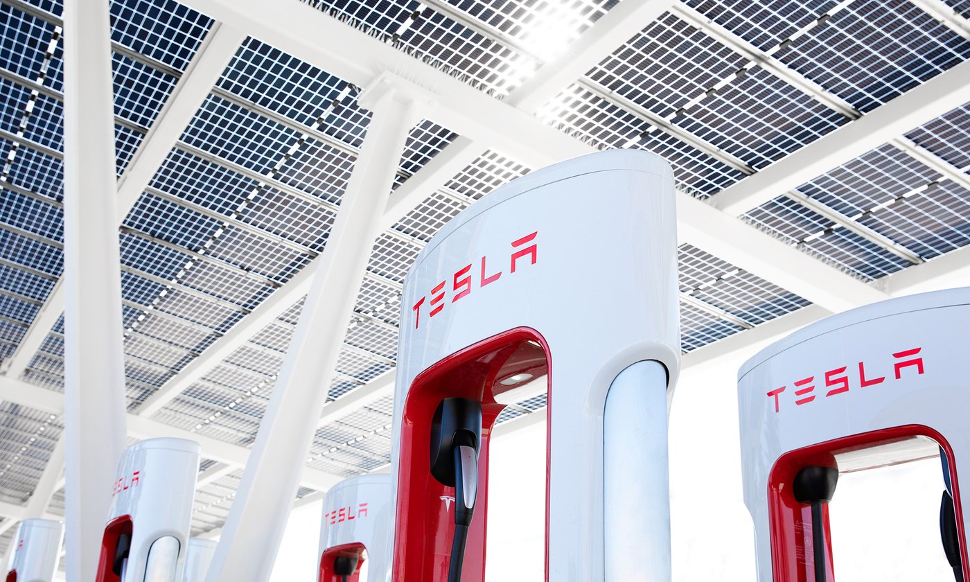 Tesla Stock Outlook Brightens as Analysts Predict Strong Buy Before 2026