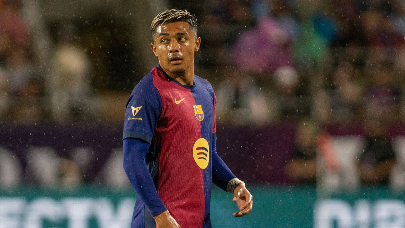 Mexican Player Araujo Completes Move to Bournemouth from Barcelona