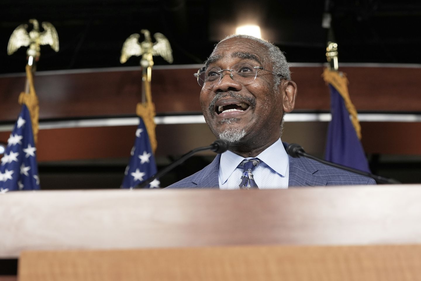 US House Passes Bill Supporting Ukraine and Imposing Sanctions on Russia