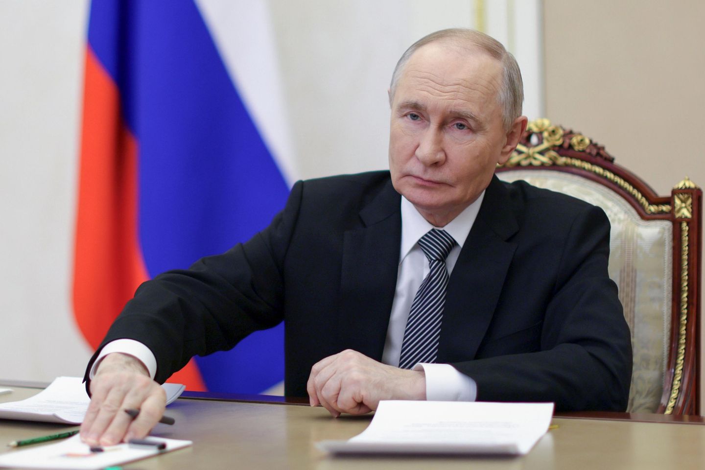 Russia Stands Firm with Iran on Nuclear Issue, Putin Reiterates