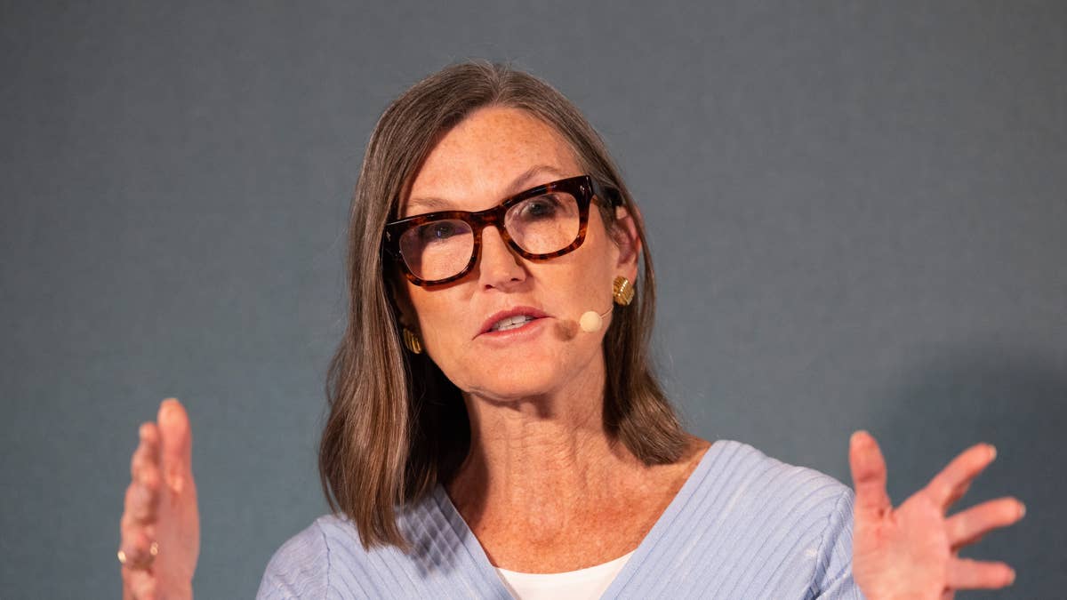 Investor Cathie Wood Sells Off $60 Million in Prominent Growth Stocks