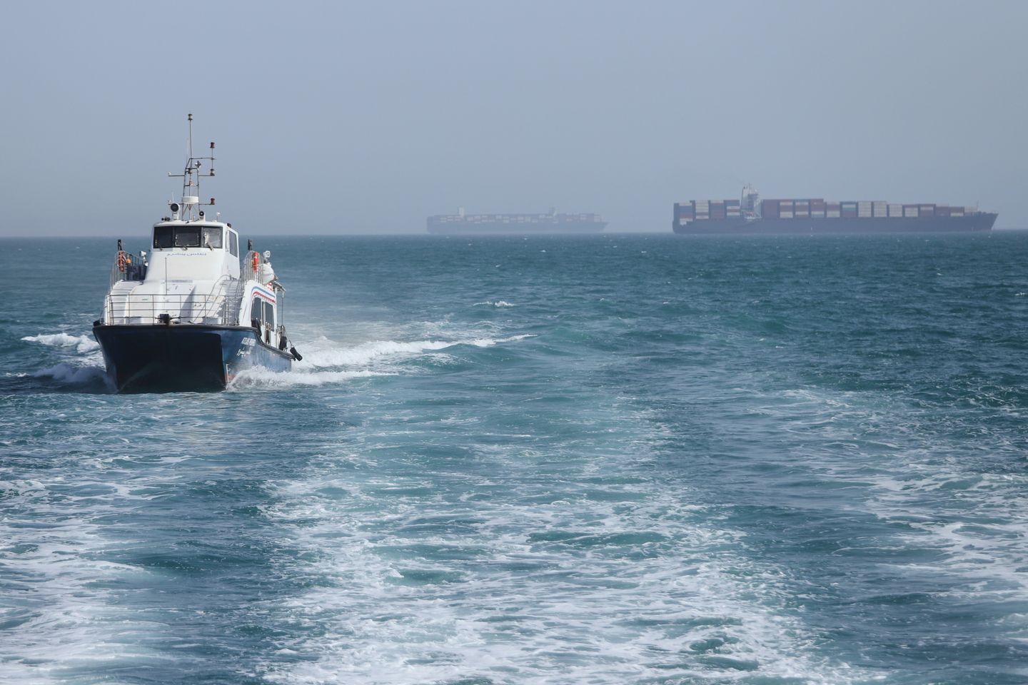 Trump Urges Allies to Assist in Reopening the Strait of Hormuz