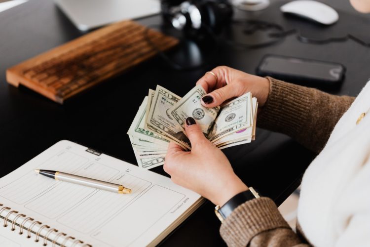 Investors Questioning if EZCORP, Inc. (EZPW) is Still a Strong Investment