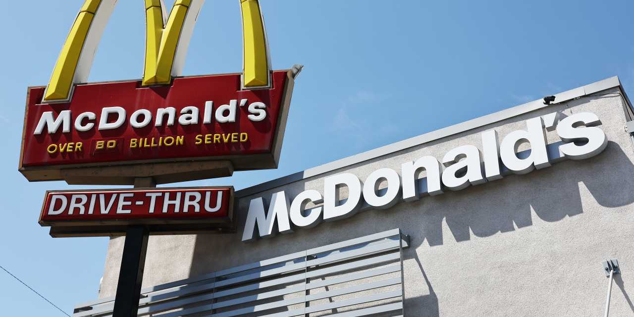 Consumer Concerns Fail to Dampen McDonald’s and Yum! Brands Record Highs