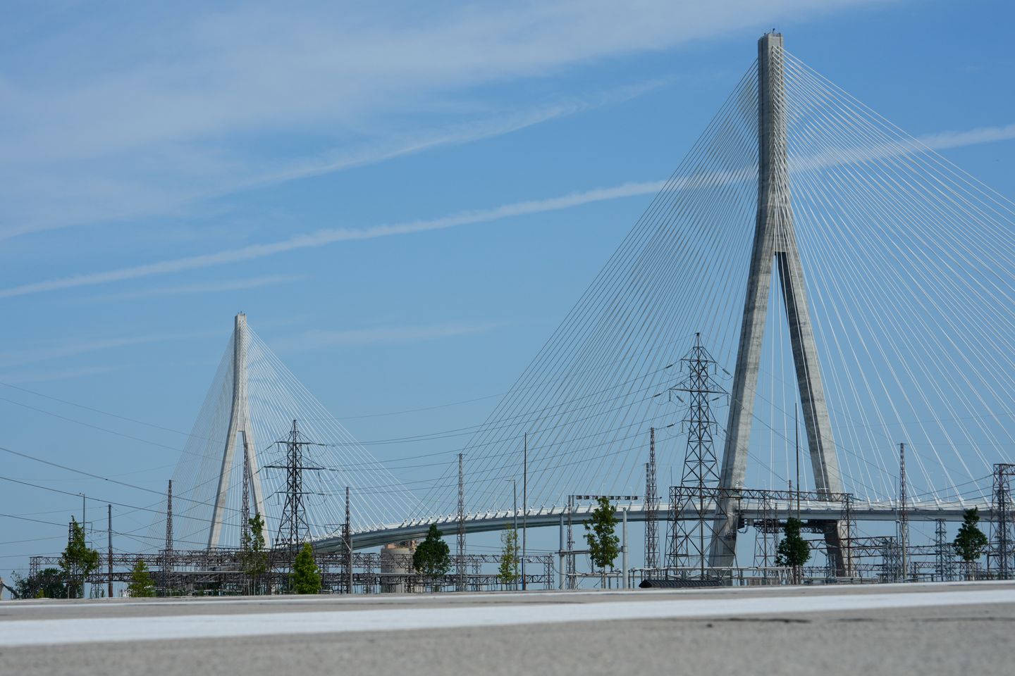 Canada Unveils New Bridge to U.S. Amid Tariff Tensions