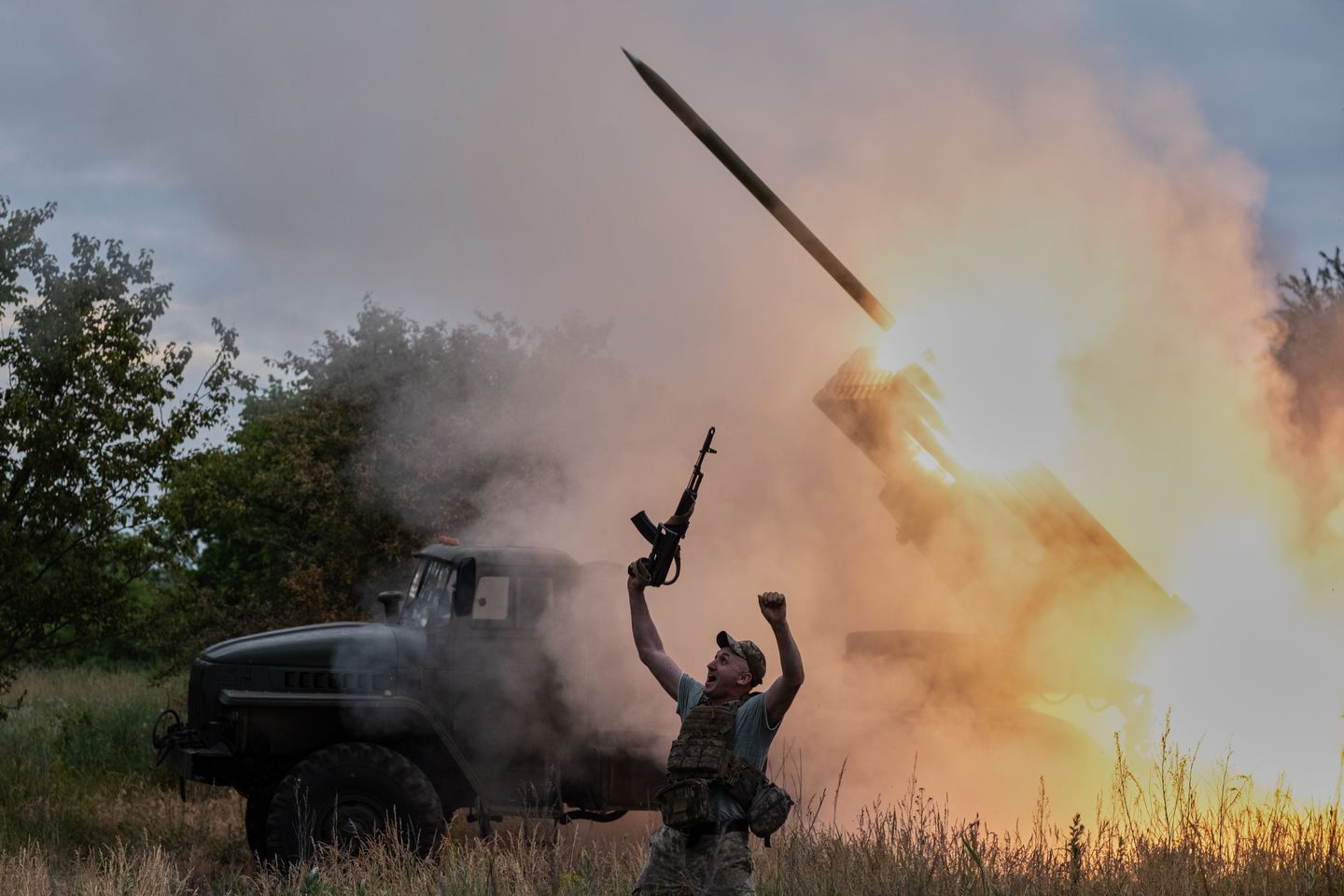 Russian Claim of Capturing Kostiantynivka Disputed by Ukrainian Troops