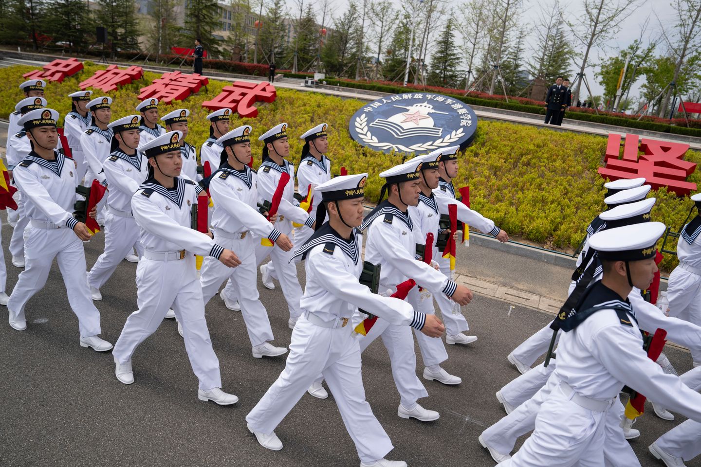 US Condemns China for Submarine Missile Test
