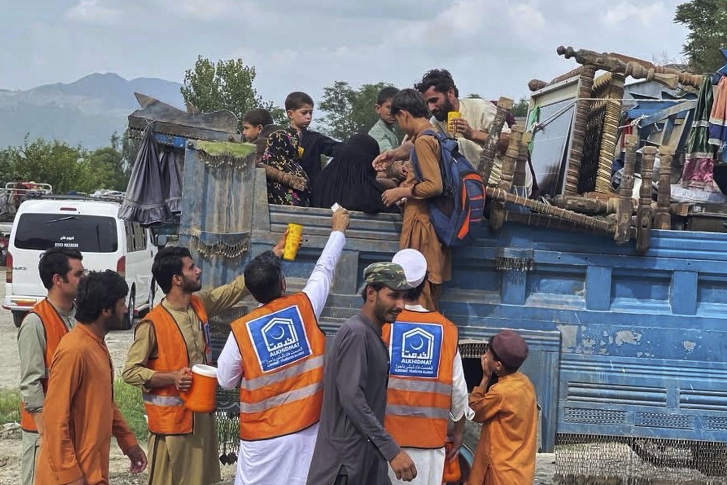 Tragedy Strikes as Mortar Kills 2 Children and Their Mother in Northwest Pakistan