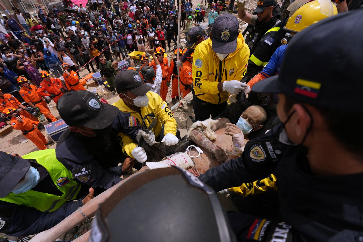 Search for Survivors Intensifies after Venezuela Earthquakes