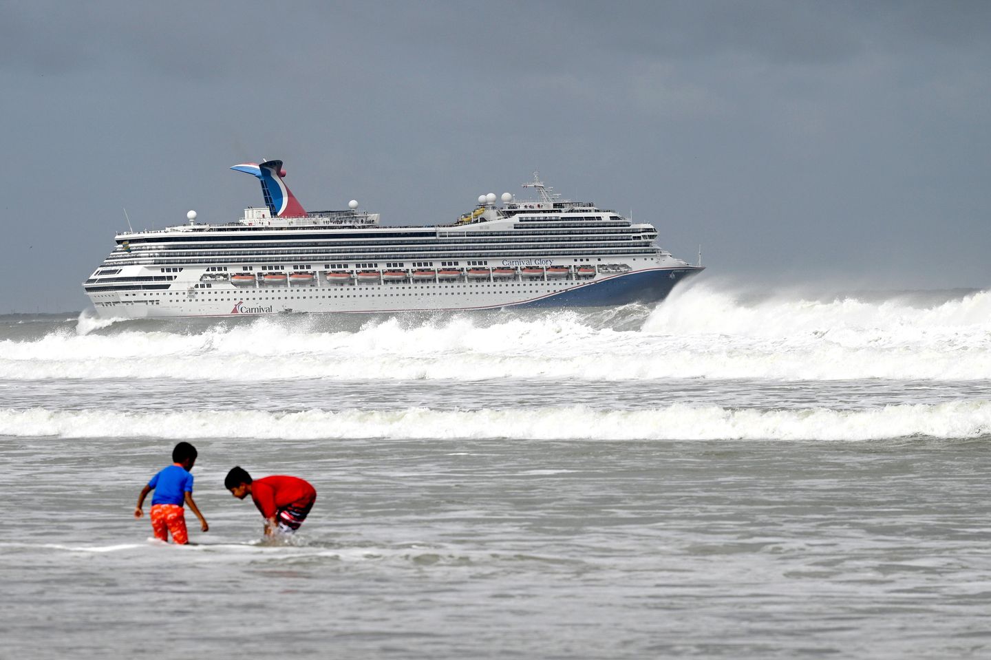 Tragedy Strikes: Cruise Around Australia Canceled After Passenger's Death