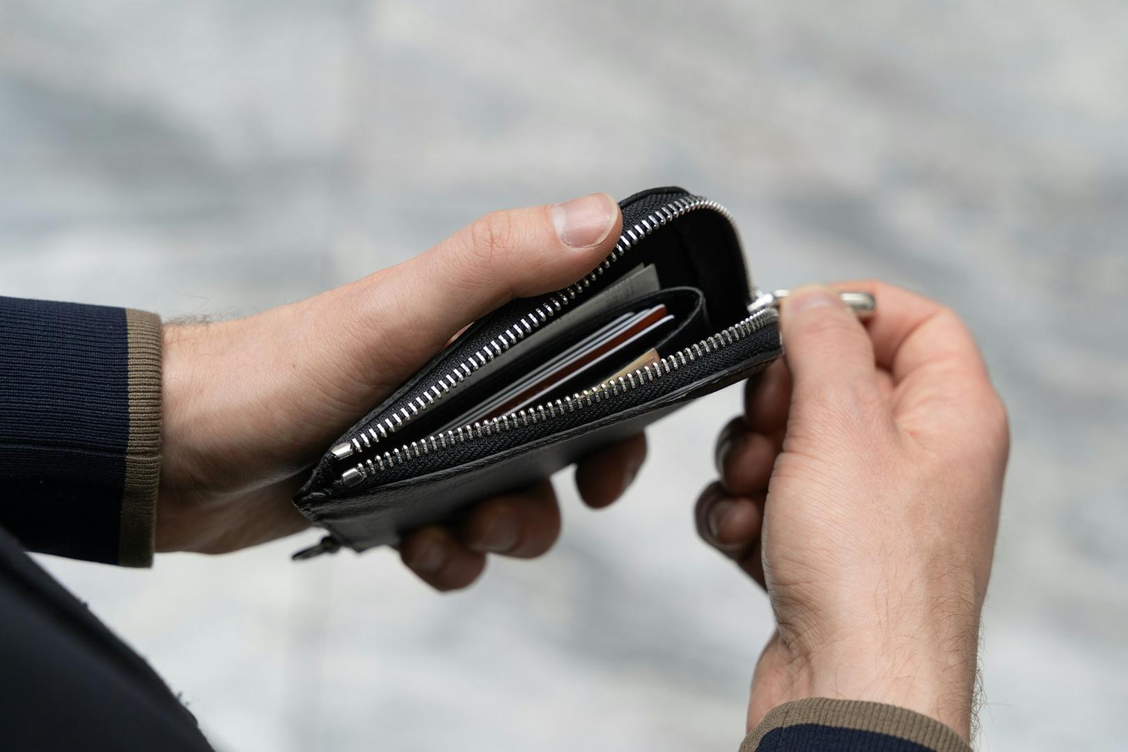 Poland's Prime Minister Raises Concerns Over Zondacrypto's Alleged Legislative Interference