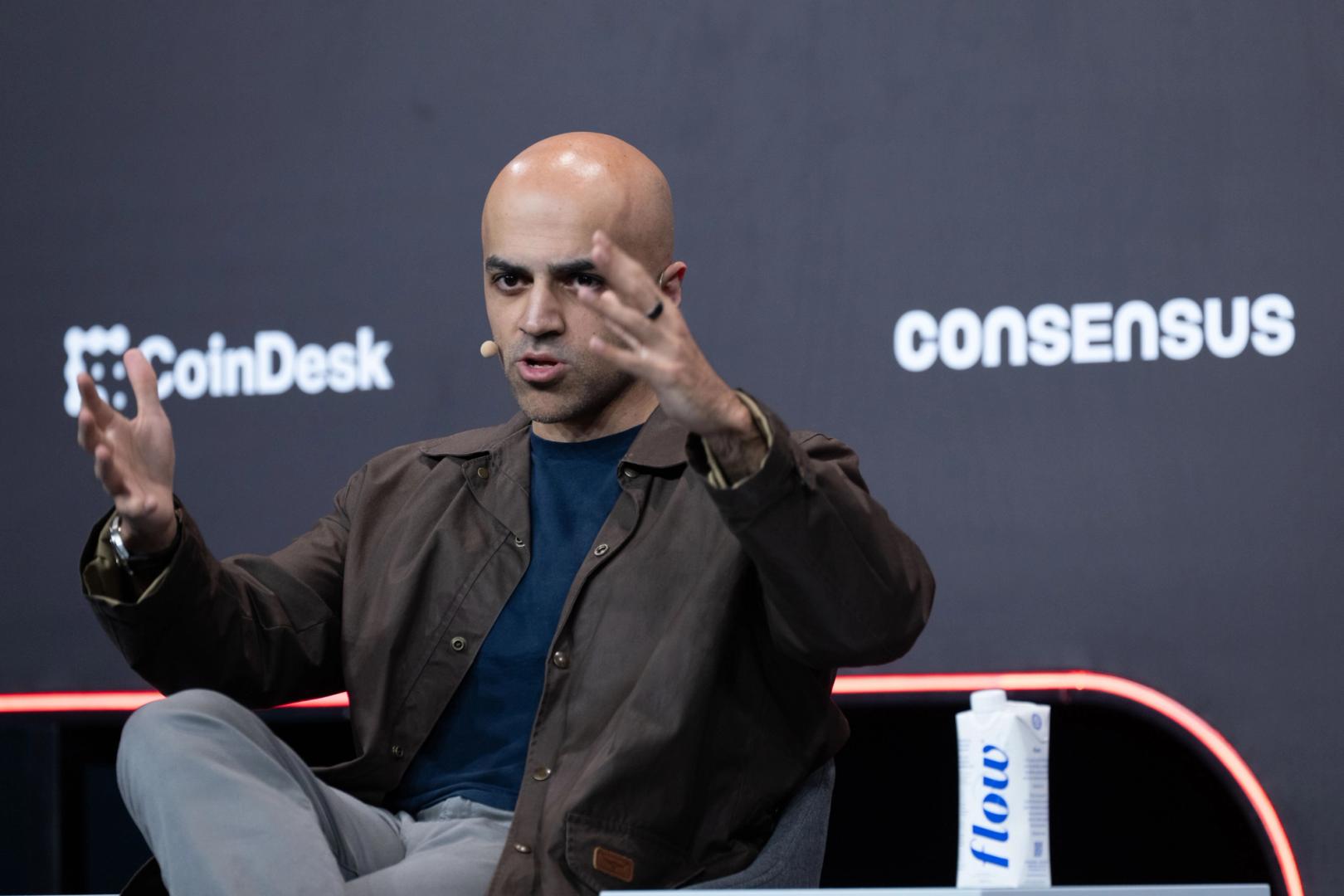 Dragonfly: Crypto Not Losing to AI, Just 'Capitalism Doing Its Job'