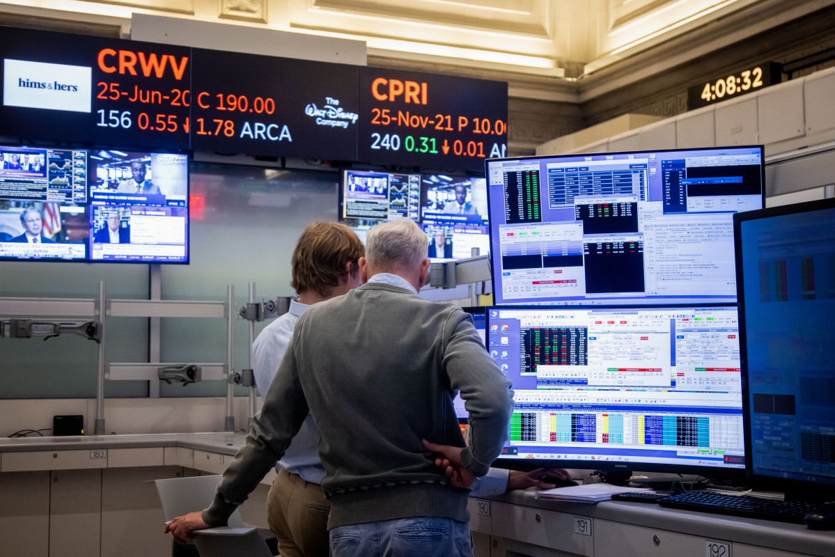 Nasdaq-100 Index Hits Milestone with 10th Consecutive Green Day Amid Fed Meeting