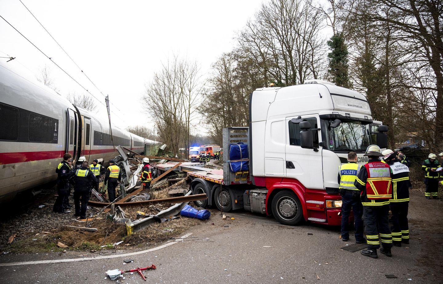 High-speed Train Collides with Truck in Hamburg, Injuring Dozens