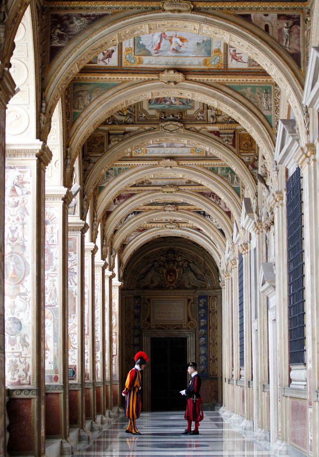 Restoration of Raphael Loggia Commences at Vatican