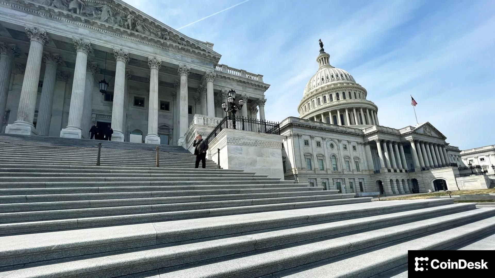U.S. House Lawmakers Raise Concerns Over Crypto Tax Bills