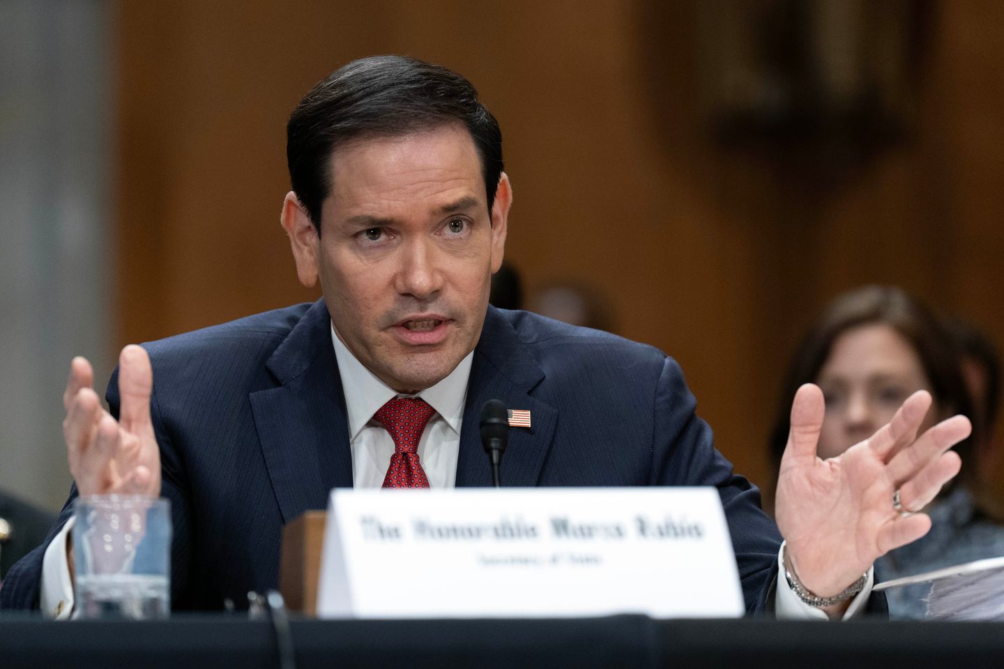 Tensions Rise as U.S. and Iran Give Mixed Messages on Diplomacy